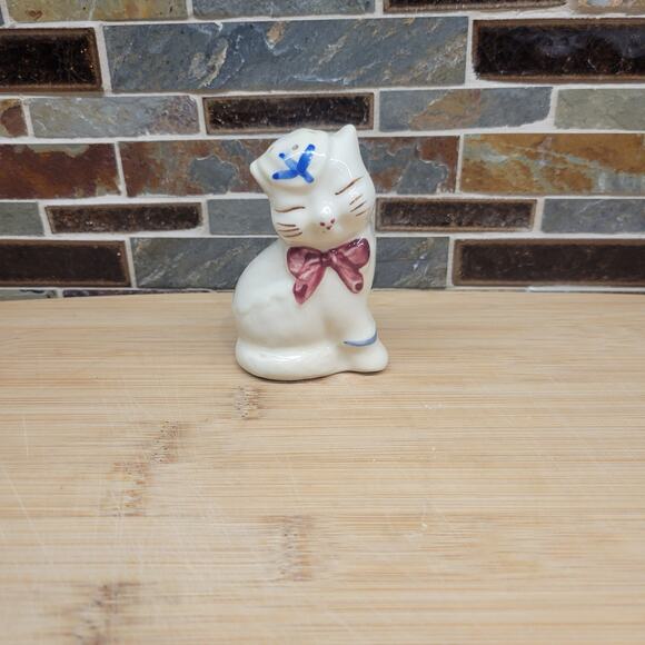 Vintage Shawnee Puss And Boots Cat Salt Shaker - Picture 1 of 5